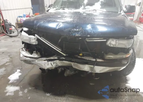 2005 Chevrolet Suburban 1500 Ls z USA, uszkodzony, nr VIN 3GNFK16Z95G101029